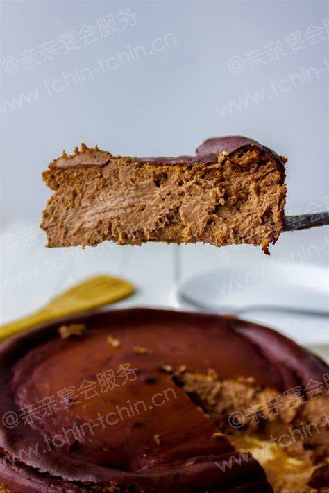 08-巧克力巴斯克蛋糕.jpg